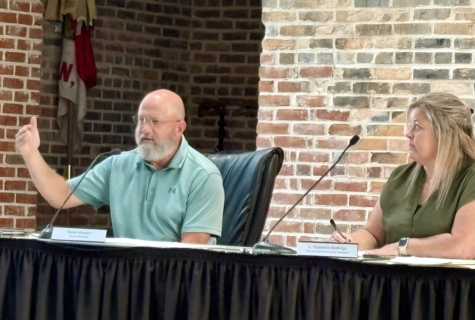 Chowan County Manager Kevin Howard Talks during a meeting.