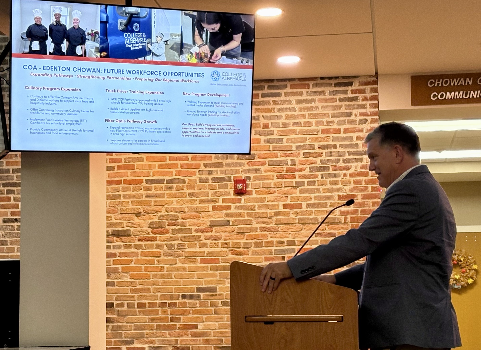 Dr. Jack Bagwell talks to the Chowan County Board of Commissioners
